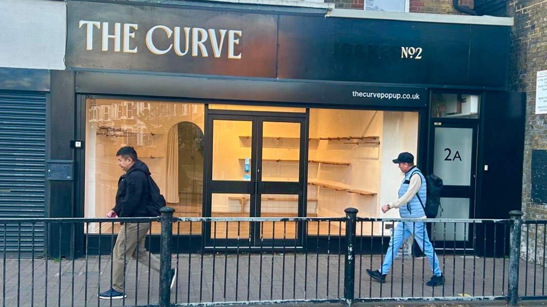 The Curve Pop Up